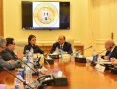 برتوكول بين "التنمية المحلية" و"الاستثمار" لتنظيم عمل عربات الطعام المتنقلة