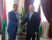 نائب رئيس جامعة أسيوط يناقش سبل التعاون مع اتحاد الجامعات العربية