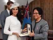 رئيسة فيجى تهدى ميجان ماركل عقد من اللؤلؤ فى أول زيارة ملكية للبلاد منذ 12 عاما