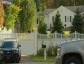 أول مشاهد من محيط منزل هيلارى كينتون بعد إرسال طرد مشبوه إلى مقر إقامتها