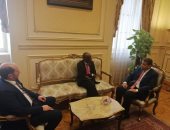 "إفريقية البرلمان" تلتقى سفير رواندا.. والأخير يطالب مصر بتحرير إفريقيا اقتصاديا