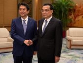 صور.. رئيس الوزراء الصينى يلتقى نظيره اليابانى فى بكين