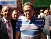 وزير الآثار ووفد دبلوماسى يتفقدون المعرض البيئى فى الممشى السياحى بالخارجة