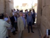 فيديو.. وزير الآثار يتفقد معبد هيبس بالخارجة بعد انتهاء ترميمه 
