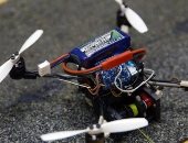 باحثون يطورون طائرات بدون طيار يمكنها حمل أشياء أثقل 40 مرة من وزنها