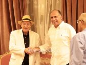 نائب الإسماعيلي يجتمع برئيس بعثة الرجاء المغربي