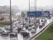 فيديو وصور.. الأمطار تضفى جمالا على شوارع العاصمة السعودية