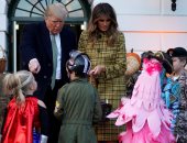 صور.. ترامب وميلانيا يشاركان احتفالات الهالوين داخل البيت الأبيض
