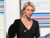 صور.. تشارليز ثيرون تتحول إلى ميجين كيلى في لوس أنجلوس