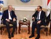 وزير البترول يبحث التعاون المشترك مع السفير الأسبانى لدى مصر