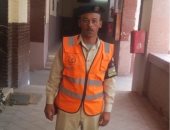 مش كلهم حاتم .. أمين شرطة يعيد حافظة نقود بها 6 آلاف جنيه لصاحبها 