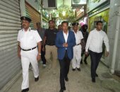 صور.. "أمن الإسماعيلية" يزيل الإشغالات العامة بشارع سعد زغلول‎