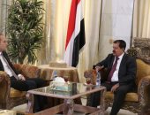مسئول يمنى: أعضاء البرلمان بصنعاء حياتهم مهددة بالخطر تحت الإقامة الجبرية للحوثيين