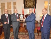 رئيس مجلس الدولة يستقبل رئيس المحكمة العليا بدولة فلسطين.. صور