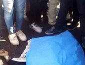 ننشر صور مصرع طالب بعدما صدمته سيارة أثناء عبوره للطريق أمام جامعة الأزهر