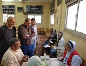 صور.. مدير صحة القليوبية يتفقد النقاط المتحركة بمبادرة القضاء على فيروس C