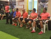 صور.. المشرف العام يحفز لاعبى المقاولون قبل مواجهة الإنتاج