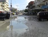 قارئ يناشد المسئولين التعامل مع مياه الأمطار بشوارع  أبوتلات بالإسكندرية