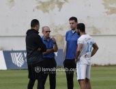 فييرا يجتمع بالحضرى وحسنى عبد ربه فى مران الإسماعيلى.. اقرأ التفاصيل