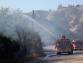 الإطفاء الأمريكية تخمد حرائق الغابات فى ولاية كاليفورنيا
