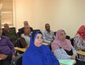 وكيل تعليم الوادى الجديد يستقبل وفدا أوروبيا لبحث ربط التعليم الفنى بسوق العمل 