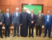 رئيس جامعة المنوفية يستقبل المستشار الأكاديمى لمفتى الديار المصرية