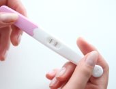 هل يمكن حدوث حمل قبل يومين من الدورة الشهرية؟