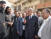 محافظ أسيوط يتفقد أعمال إزالة آثار الأمطار بدير الأمير تادرس الشطبى