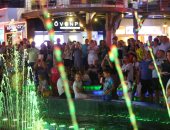 صورة اليوم.. وسط فرحة السياح.. شرم الشيخ سهرانة للصبح