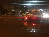 صور .. غرق 3 مناطق غرب الإسكندرية بمياه الأمطار يعرقل حركة المرور 