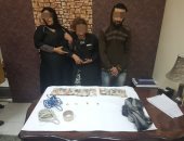 عودة ريا وسكينة.. هدى وعبير تسرقان المشغولات الذهبية لصديقتهما بمساعدة حلاق