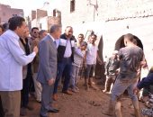 تعليم أسيوط:إنتظام الدراسة بعزبة سعيد بعد أن أغرقتها الأمطار الغزيرة