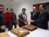 تعرف على أنواع التبغ المختلفة داخل الشرقية للدخان .. فيديو