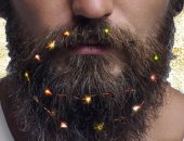 "نورها ماتحلقهاش".. زينة كريسماس جديدة للذقن والشارب.. صور