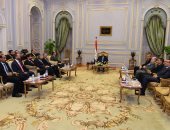 رئيس البرلمان يشرح لـ"وفد كلية الدفاع بالإمارات" كيف نجحت مصر فى مواجهة الإرهاب