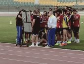 شاهد.. لوك إيميل يشرح لنجوم الطلائع تعليمات المرحلة الجديدة