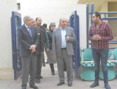 صور.. محافظ المنيا يتفقد مكتبة مصر العامة لمتابعة عدد من الأنشطة والخدمات