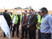 صور.. رئيس الوزراء من العاصمة الإدارية الجديدة: مصر ستدخل عصر ناطحات السحاب