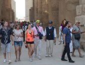 قارئ يناشد المسئولين وضع ماكينات صرف آلى بساحة معبد الكرنك