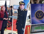 صور.. "التكنولوجيا فى خدمة الشعب".. "الداخلية" تطلق الخدمات الجماهيرية عبر "الإنترنت".. الوزارة تستعد لإطلاق مشروع "الملصق الإلكترونى" لجميع المركبات لتتبع السيارات وتحرير المخالفات ومنع السرقات