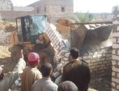 إزالة 1265 حالة تعدى على 6105 فدانا للأراضى الزراعية بالمنيا