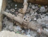 شكوى من كسر ماسورة مياه شرب نتيجة أعمال الصرف أمام جمعية الأقصر فى الغردقة