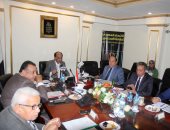 توزيع عمال المصانع على لجان المغتربين للمشاركة باستفتاء التعديلات الدستورية