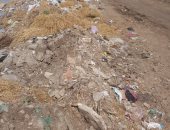 قارئ بقرية الأرنب بكفر الشيخ يطالب بتوفير صناديق للقمامة