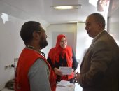 محافظ البحر الأحمر يتفقد سيارات المسح الخاصة بحملة 100 مليون صحة 