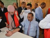 رئيس جامعة أسوان وأعضاء هيئة التدريس يشاركون فى مبادرة 100 مليون صحة 