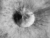 ناسا تلتقط صورا للقمر تكشف تفاصيل جديدة