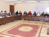 محافظ بنى سويف يعقد اجتماعًا مع رئيس المجلس الإقليمى للسكان