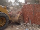 أحياء العاصمة تواصل استرداد أرضى الدولة المغتصبة ومواجهة المخالفات البنائية