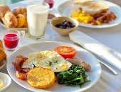 اوعى تنزل من البيت من غير وجبة الفطار.. اعرف فوايدها الصحية 